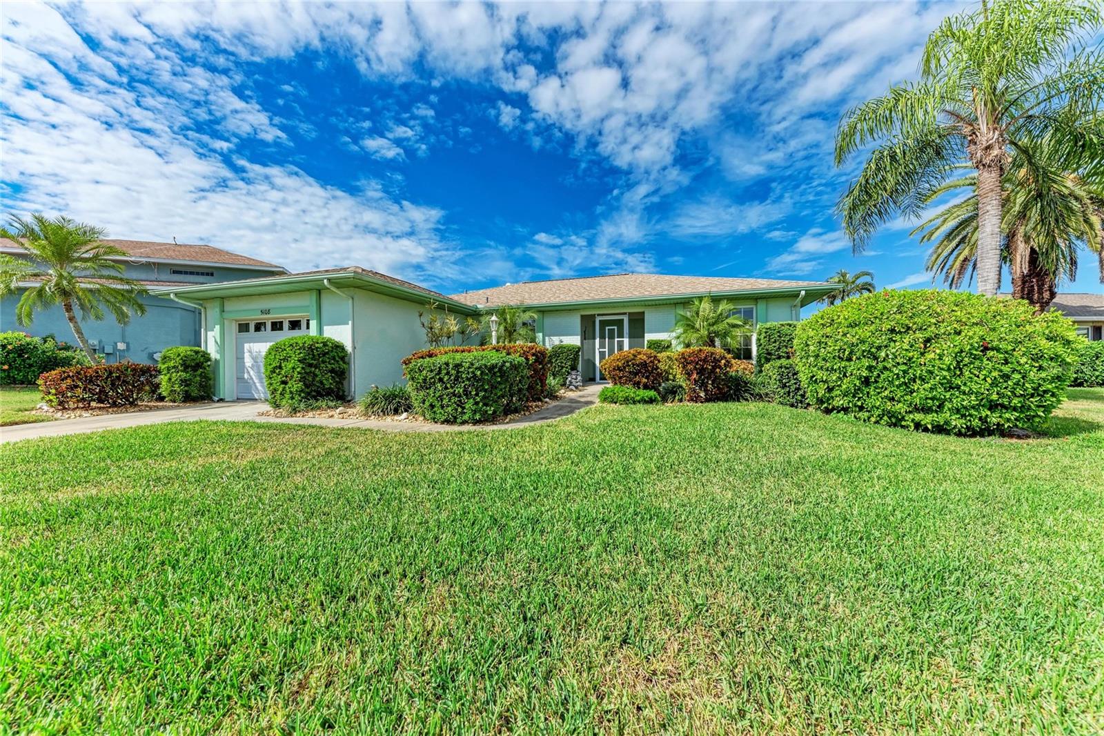 BAY LAKE ESTATES PH I - Residential