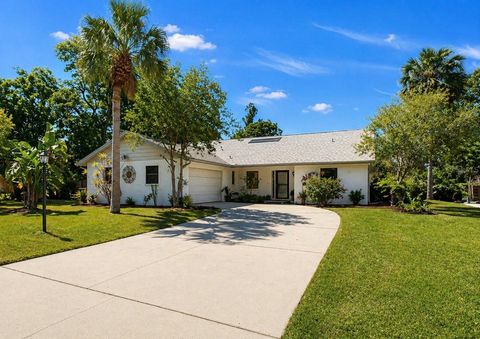 Photo of 948 Winter Garden Drive, Sarasota, FL 34243 (MLS # A4691948)