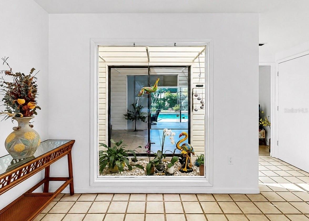 948 WINTER GARDEN DRIVE