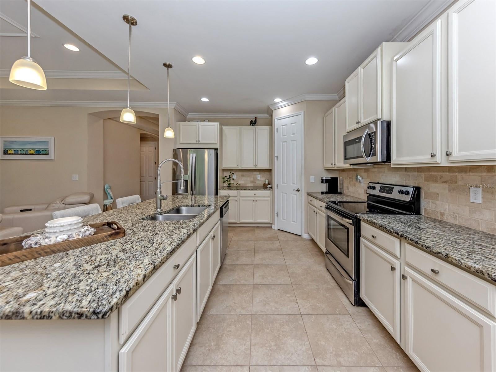 11666 PARROTFISH STREET