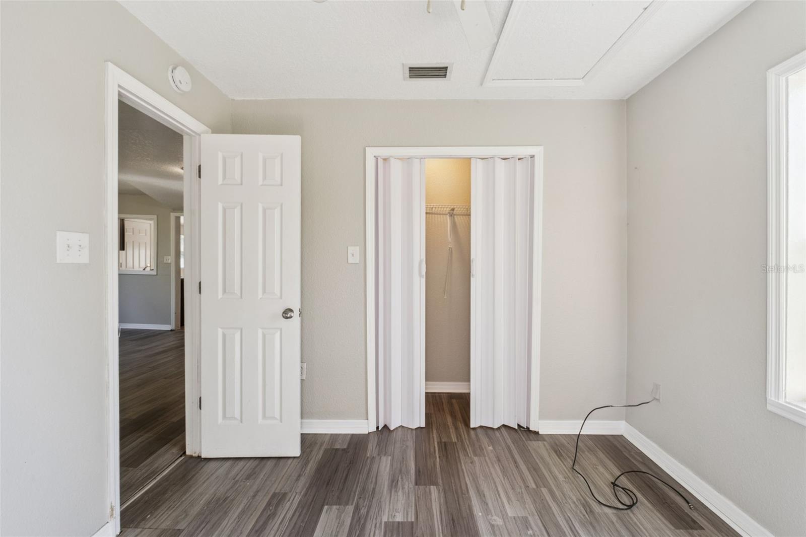 EAST UMATILLA - Residential Lease