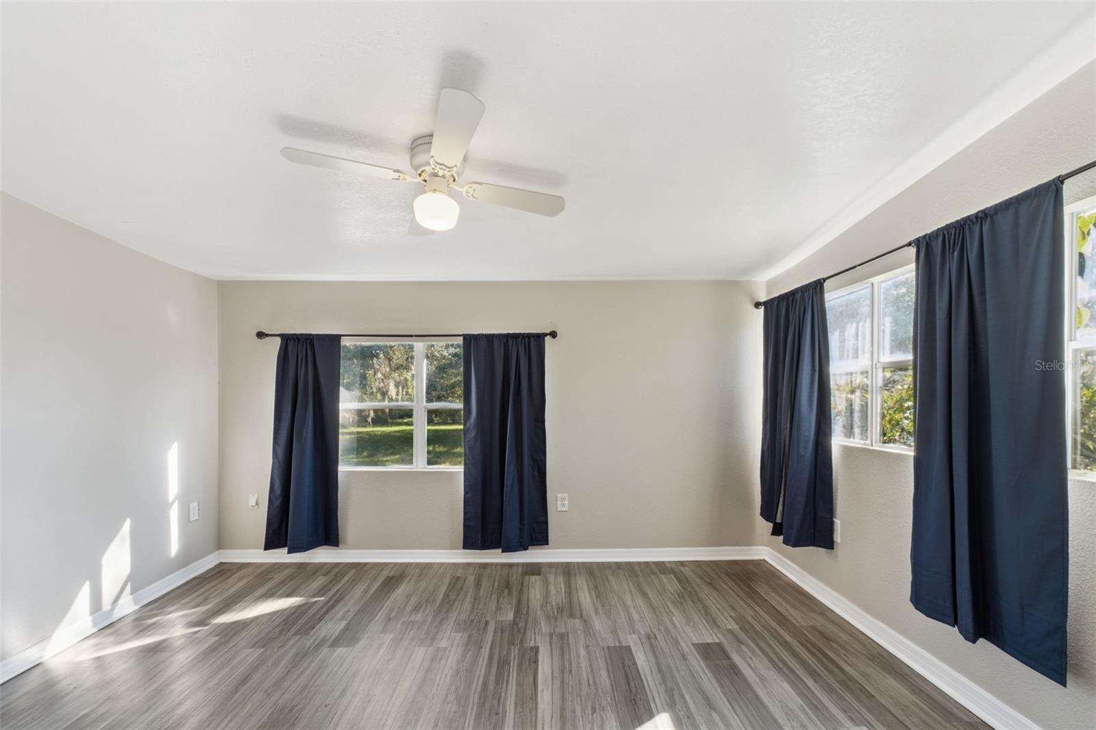 EAST UMATILLA - Residential Lease