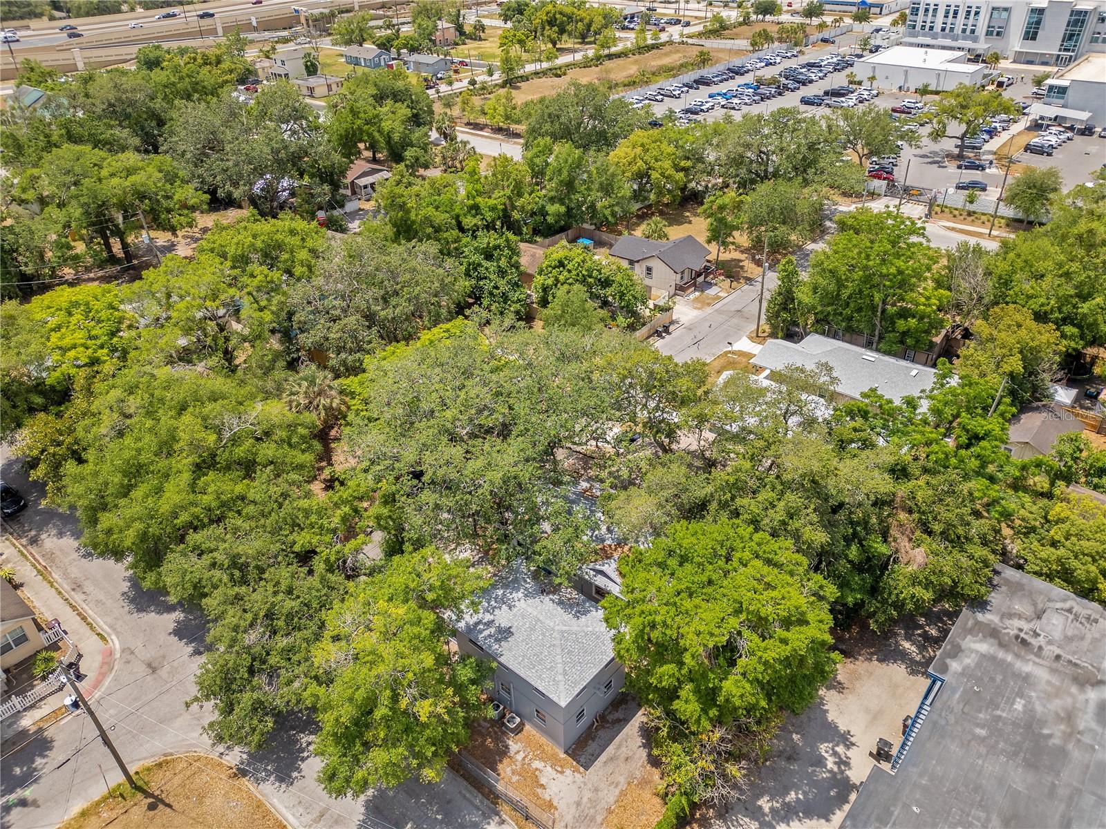 WEST ORLANDO - Residential Income