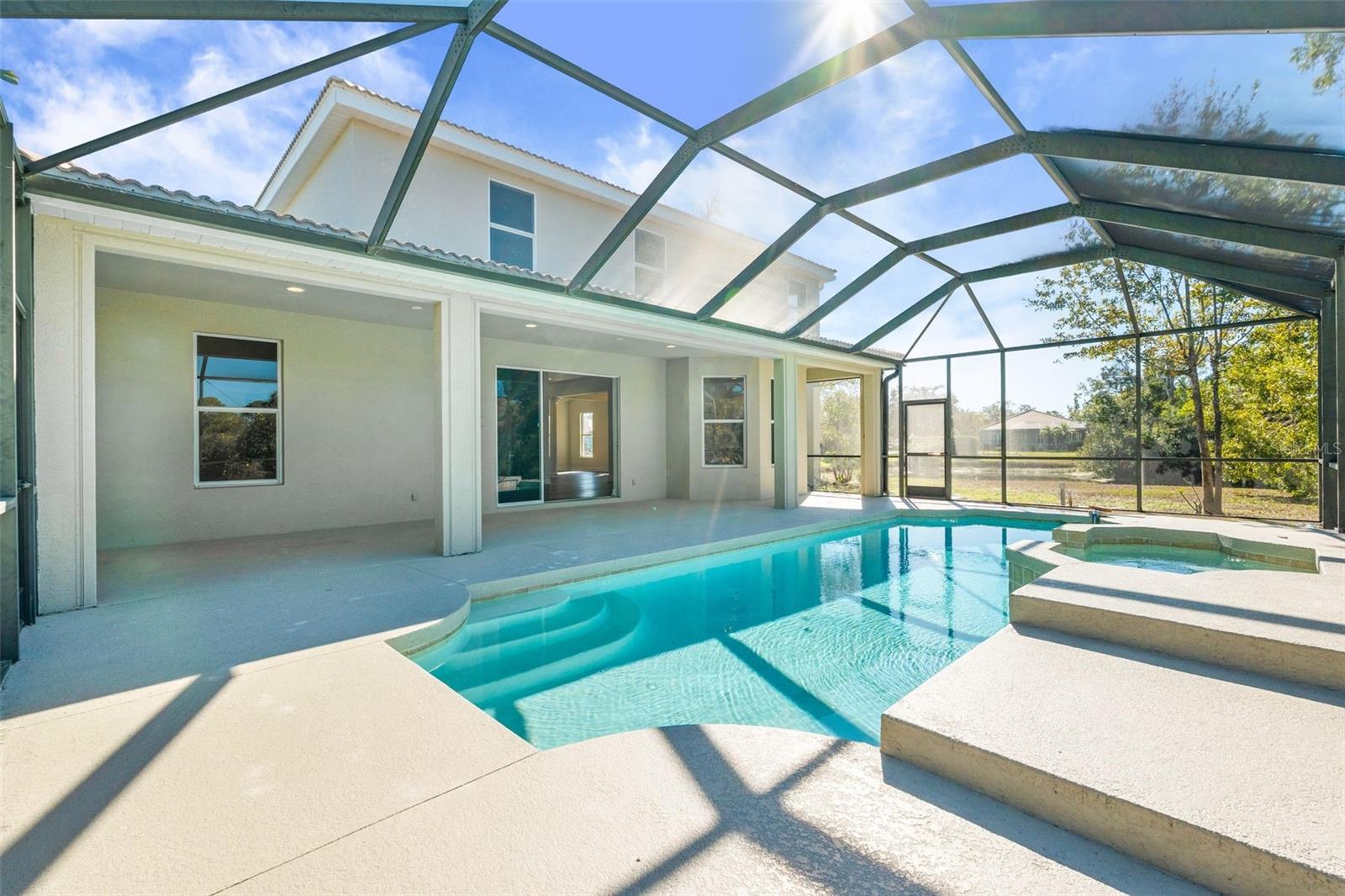 RIVENDELL THE WOODLANDS - Residential