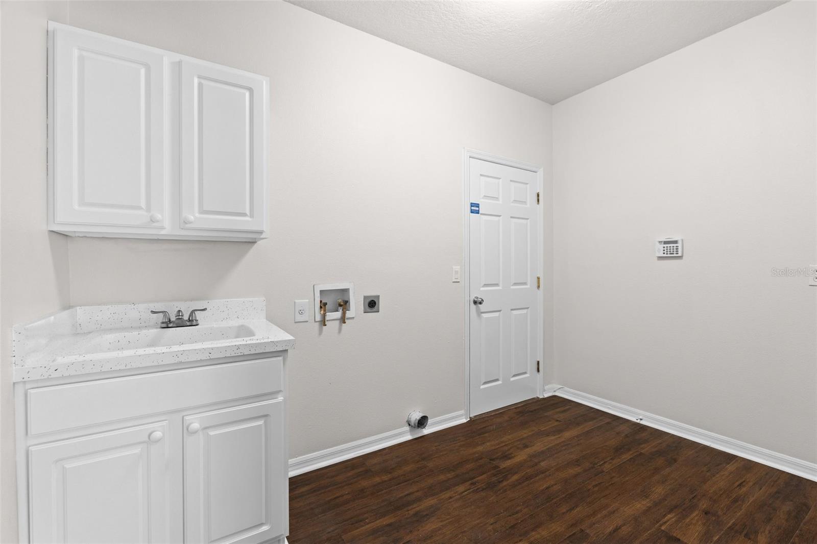 RIVENDELL THE WOODLANDS - Residential