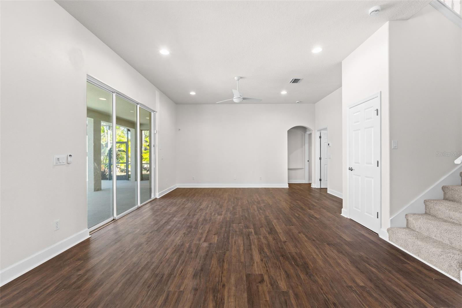 RIVENDELL THE WOODLANDS - Residential