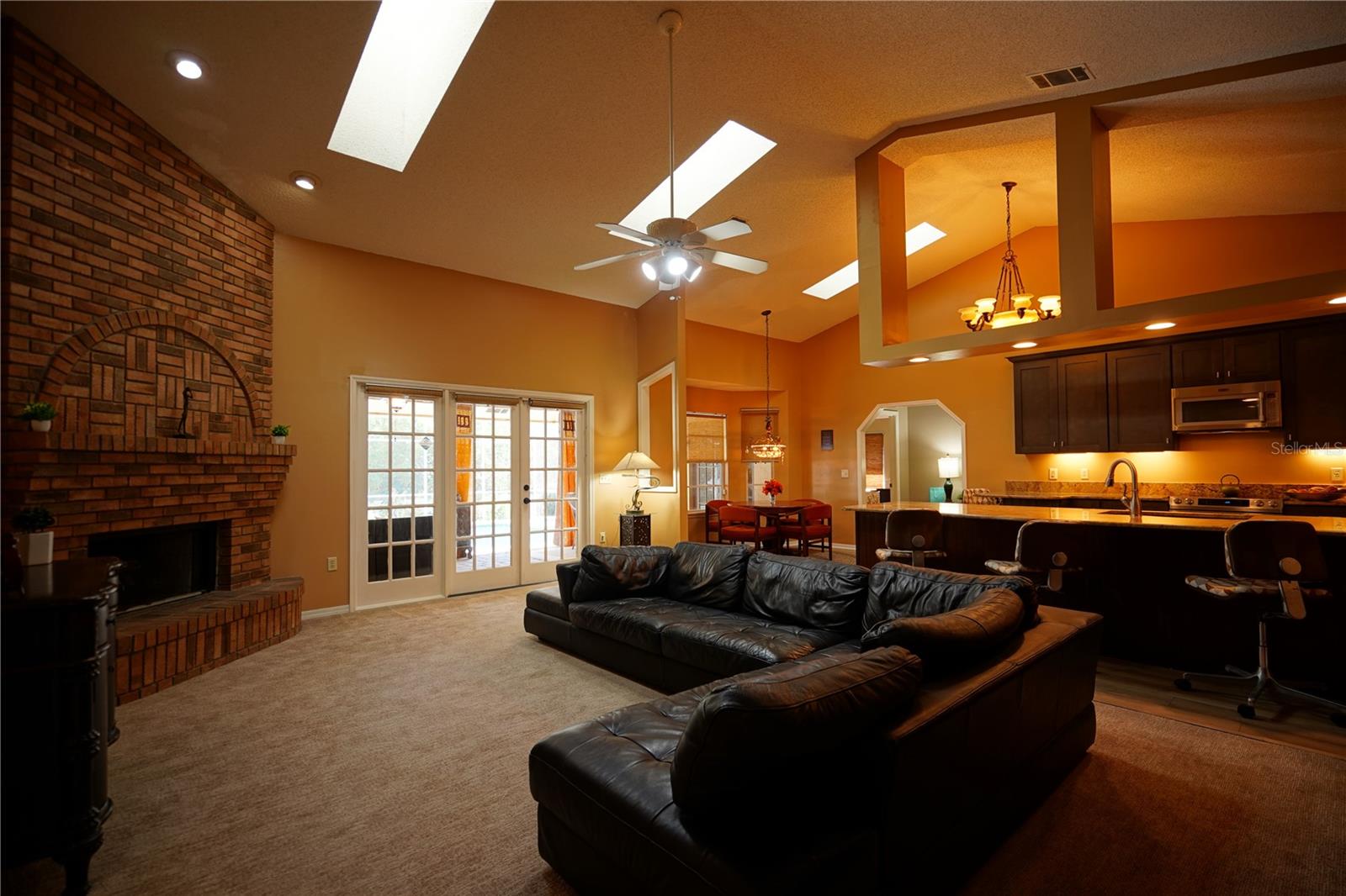 4433 WINDERWOOD CIRCLE