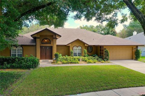 Photo of 4433 Winderwood Circle, Orlando, FL 32835 (MLS # O6353692)