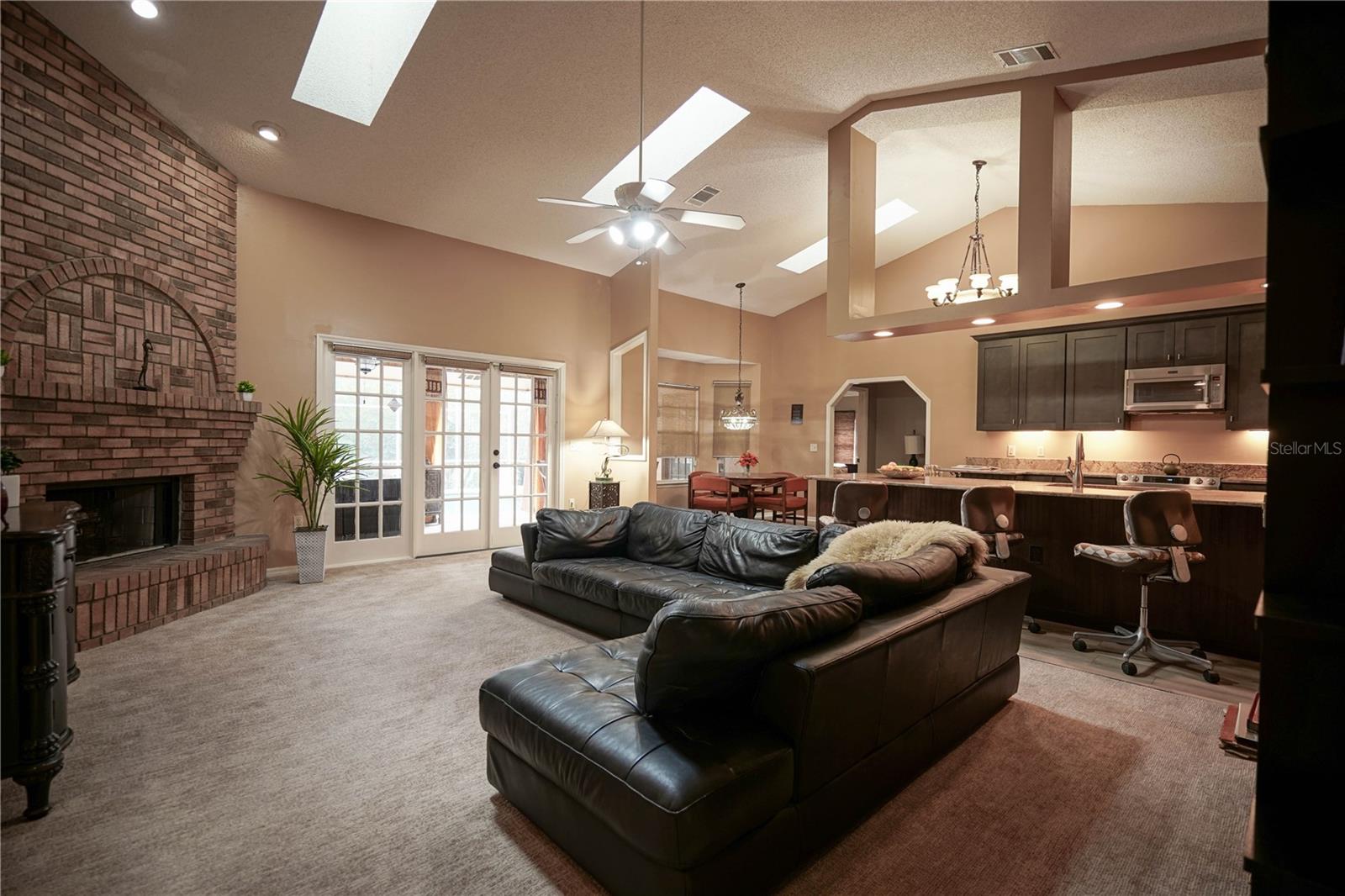 4433 WINDERWOOD CIRCLE