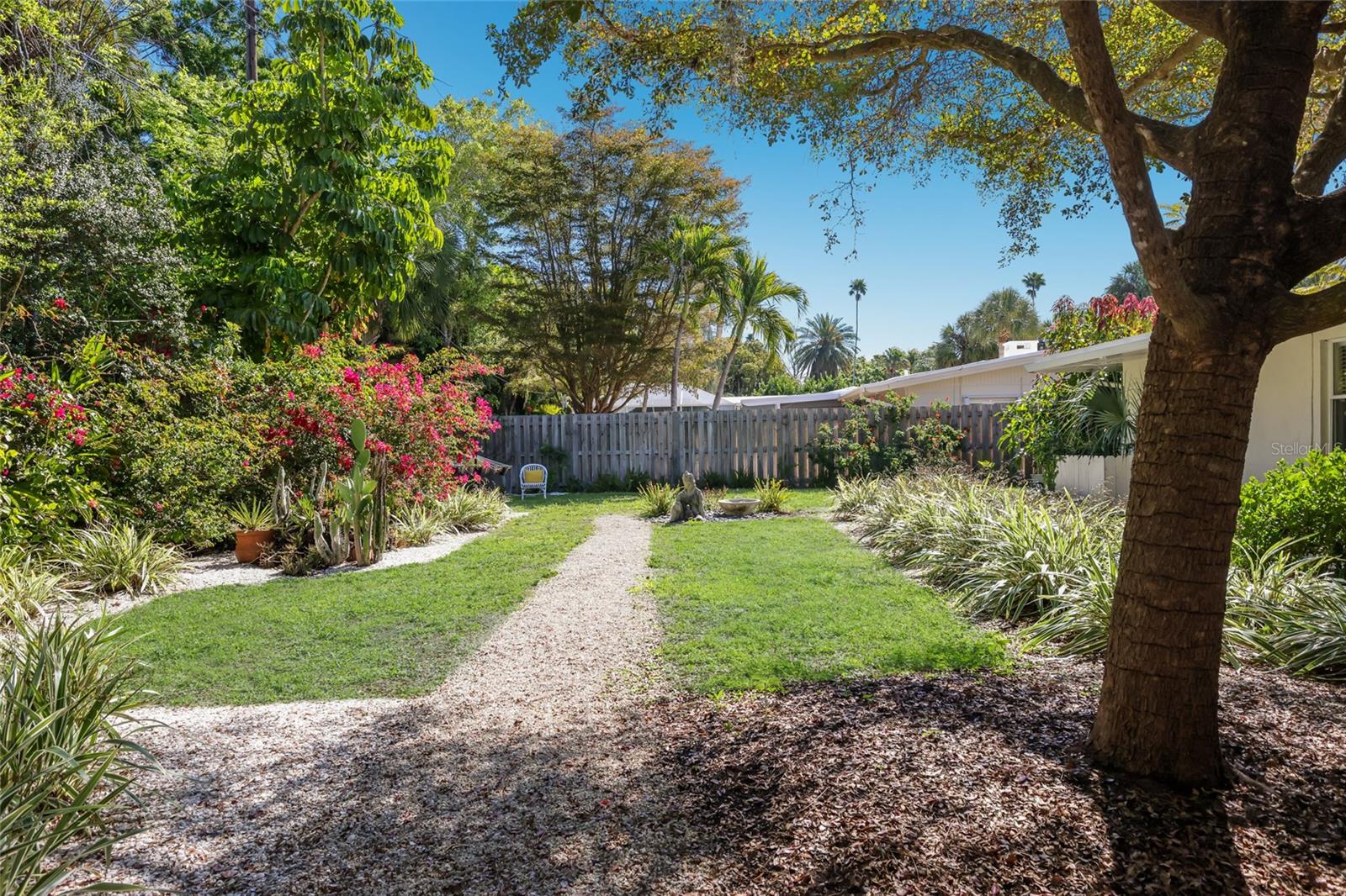 SAPPHIRE SHORES RESUB - Residential