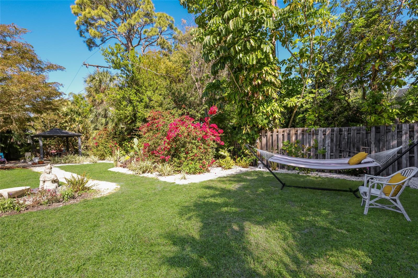 SAPPHIRE SHORES RESUB - Residential