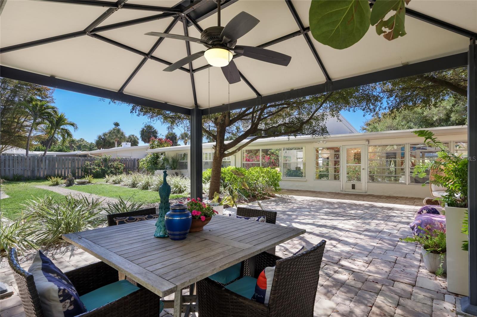 SAPPHIRE SHORES RESUB - Residential