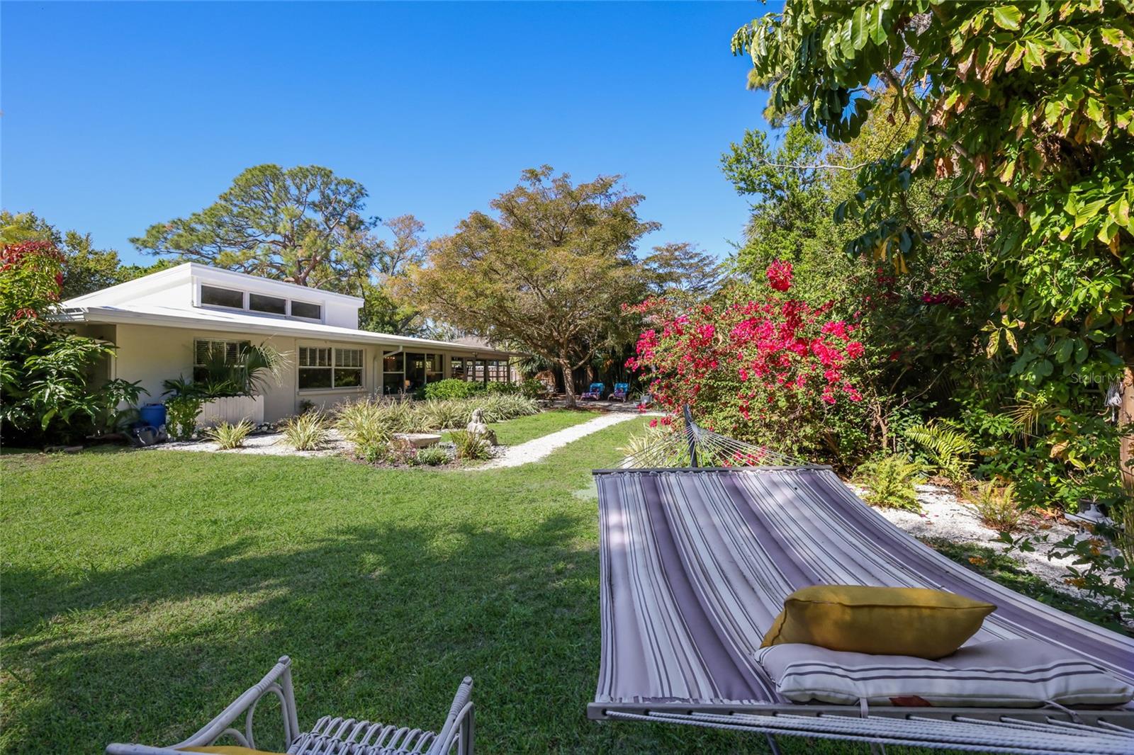 SAPPHIRE SHORES RESUB - Residential