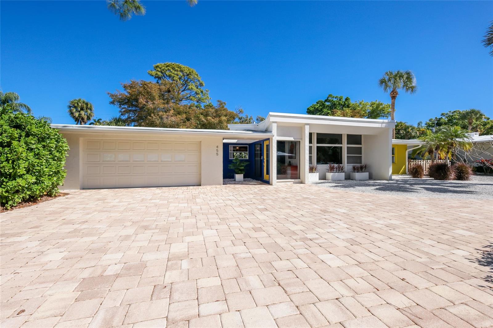 SAPPHIRE SHORES RESUB - Residential