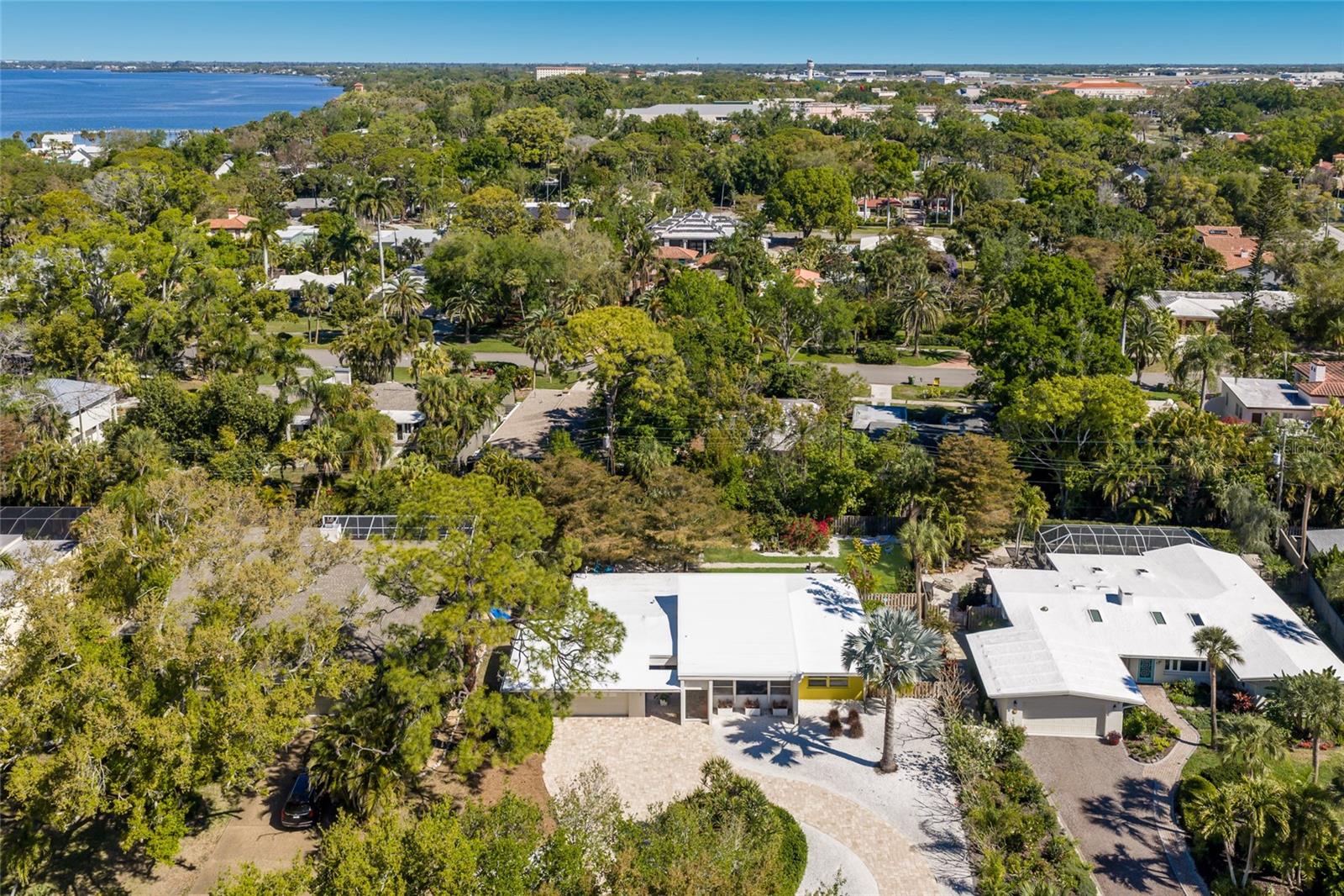 SAPPHIRE SHORES RESUB - Residential