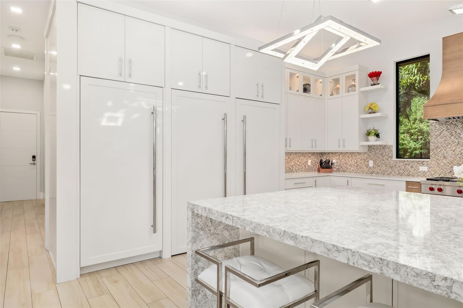 FOUNDERS CLUB - Residential