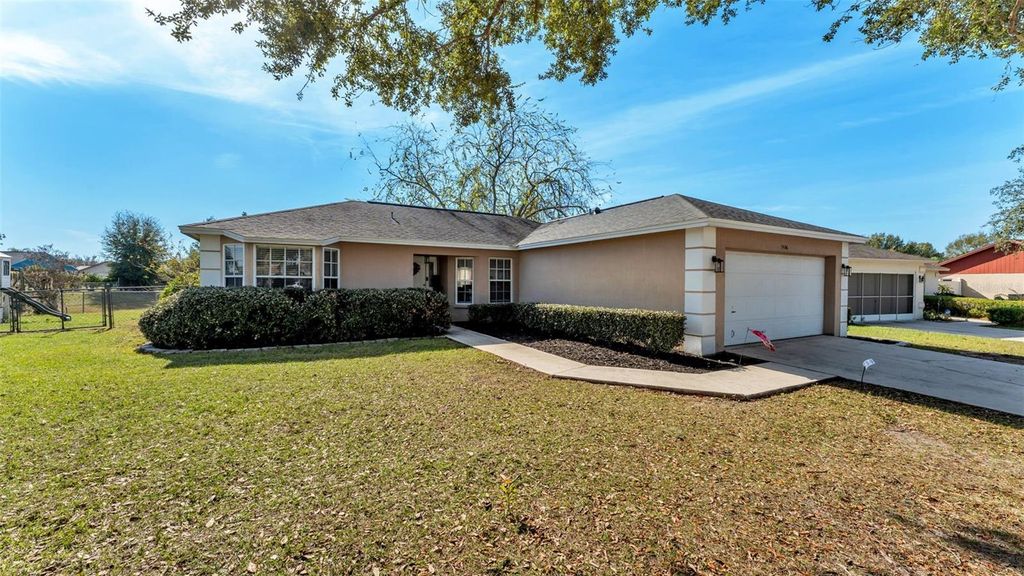 Photo of 7406 Briarbay Loop, Lakeland, FL 33810 (MLS # L4958451)