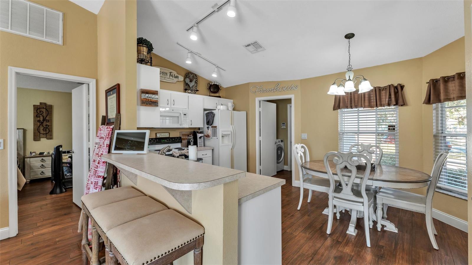 RIDGE VIEW ESTATES - Residential