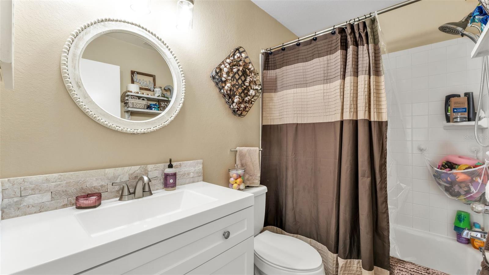 RIDGE VIEW ESTATES - Residential