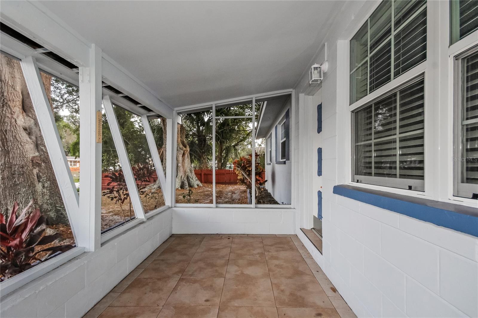 SOUTHERN COMFORT HOMES UNIT 1-B - Residential Lease