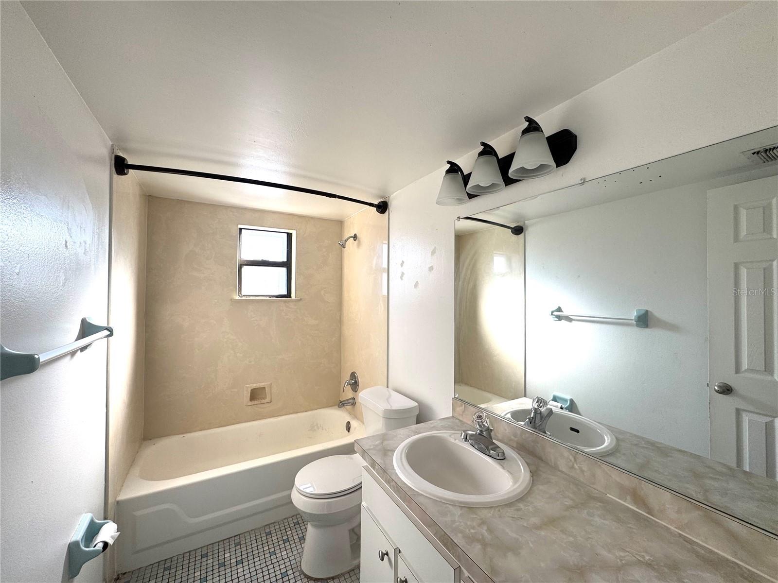 AIRPORT SUB - Residential Lease