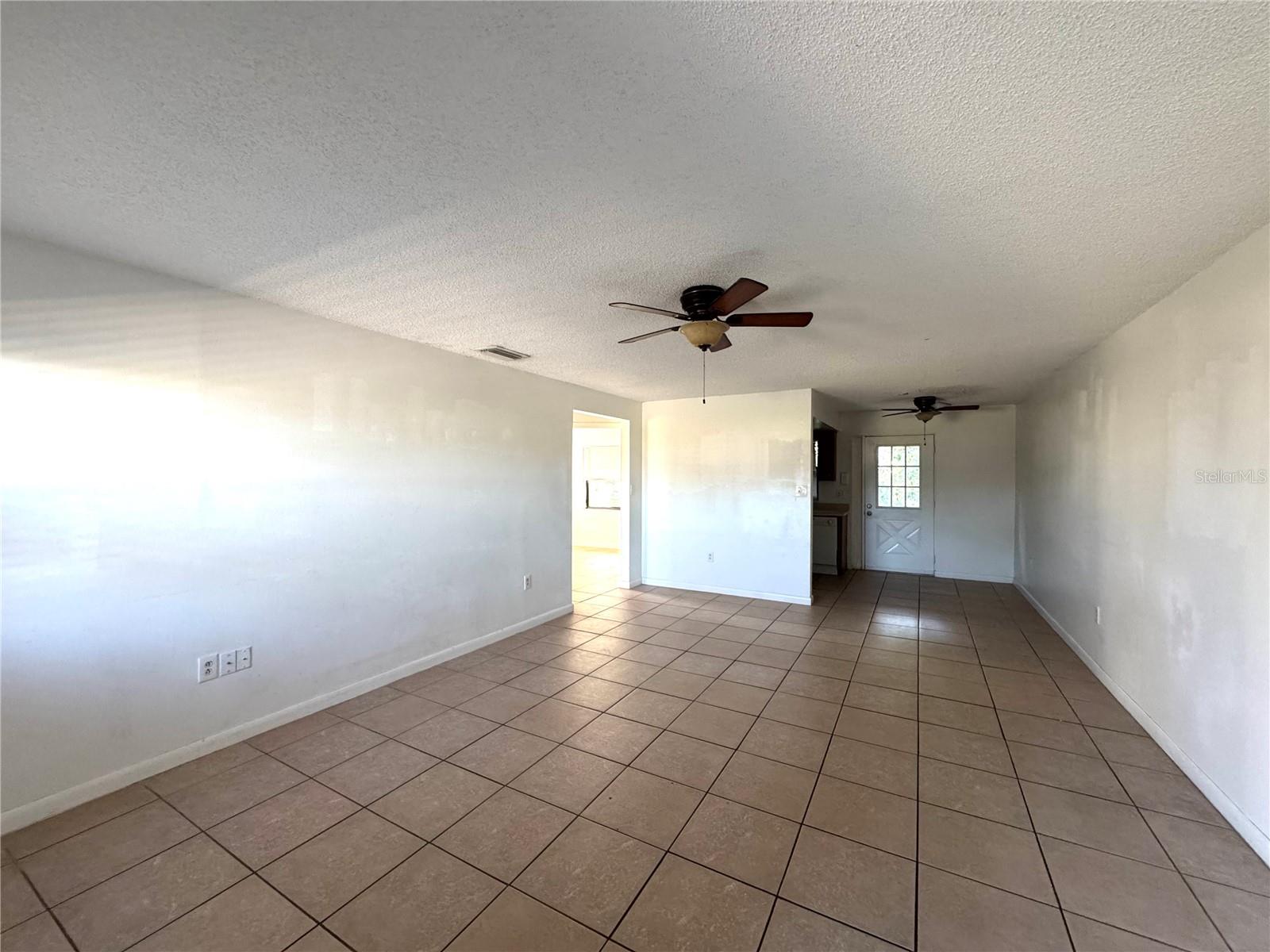 AIRPORT SUB - Residential Lease