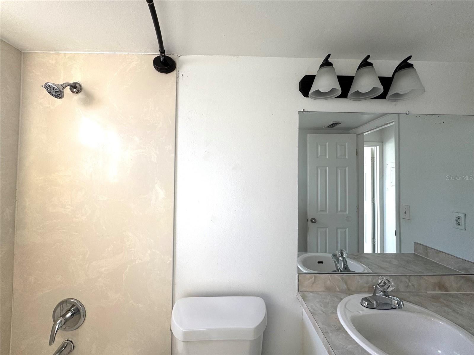 AIRPORT SUB - Residential Lease