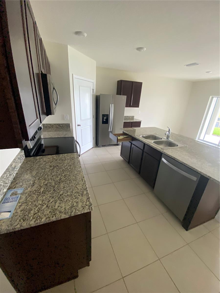 LAKEWOOD RANCH SOLERA PH IA & IB - Residential Lease