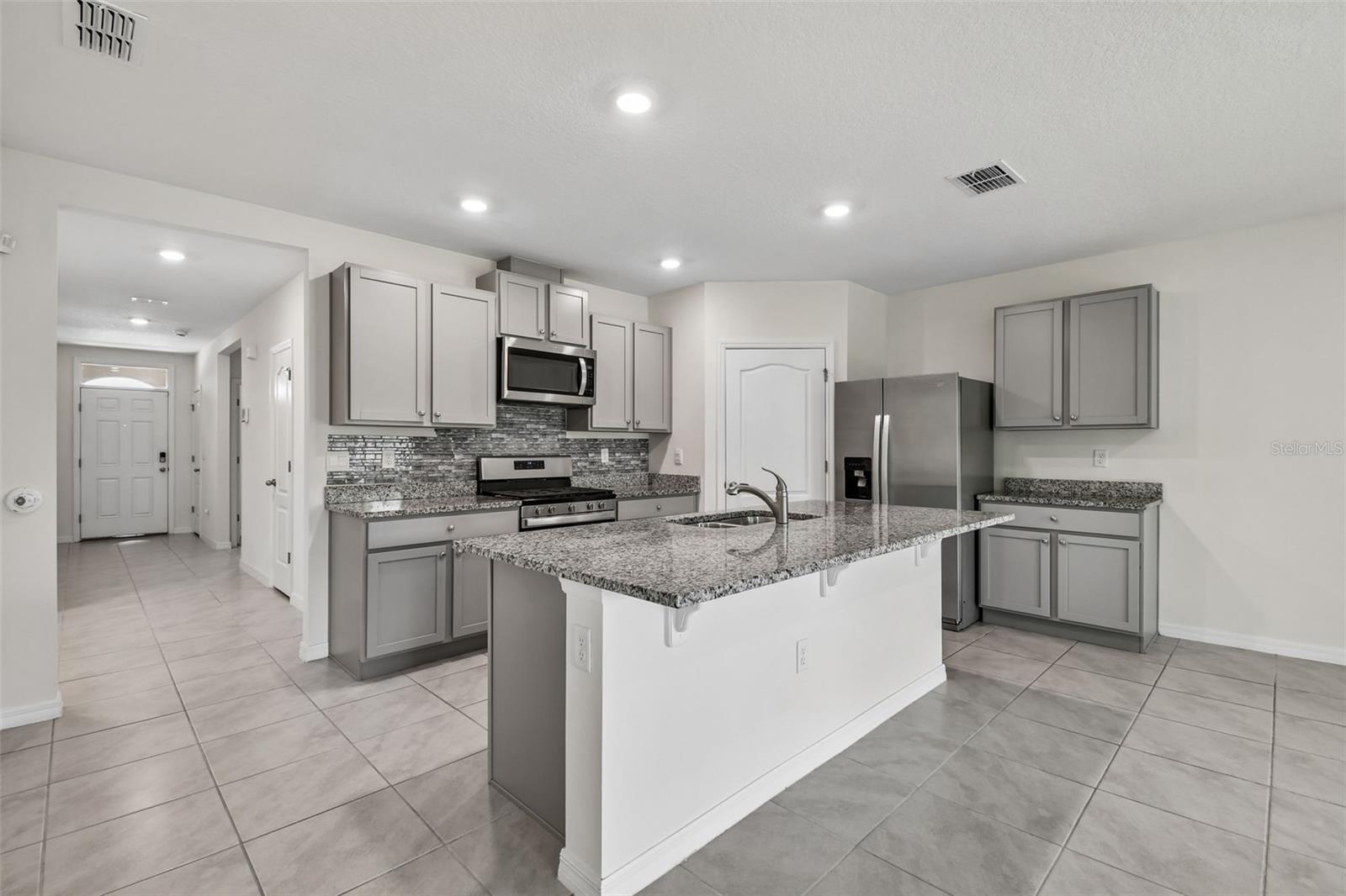 RIVIERA BELLA UN 9C - Residential