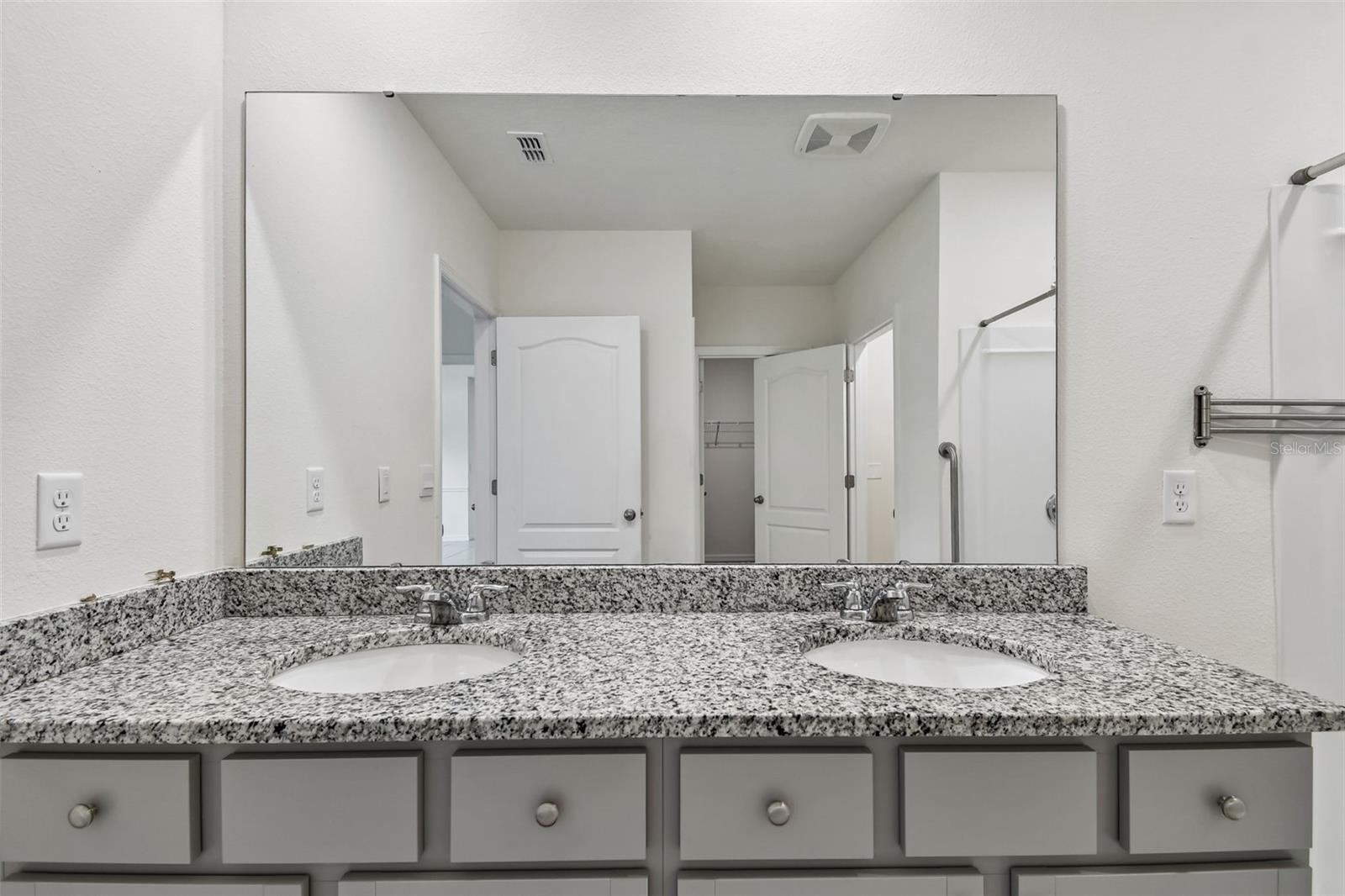 RIVIERA BELLA UN 9C - Residential