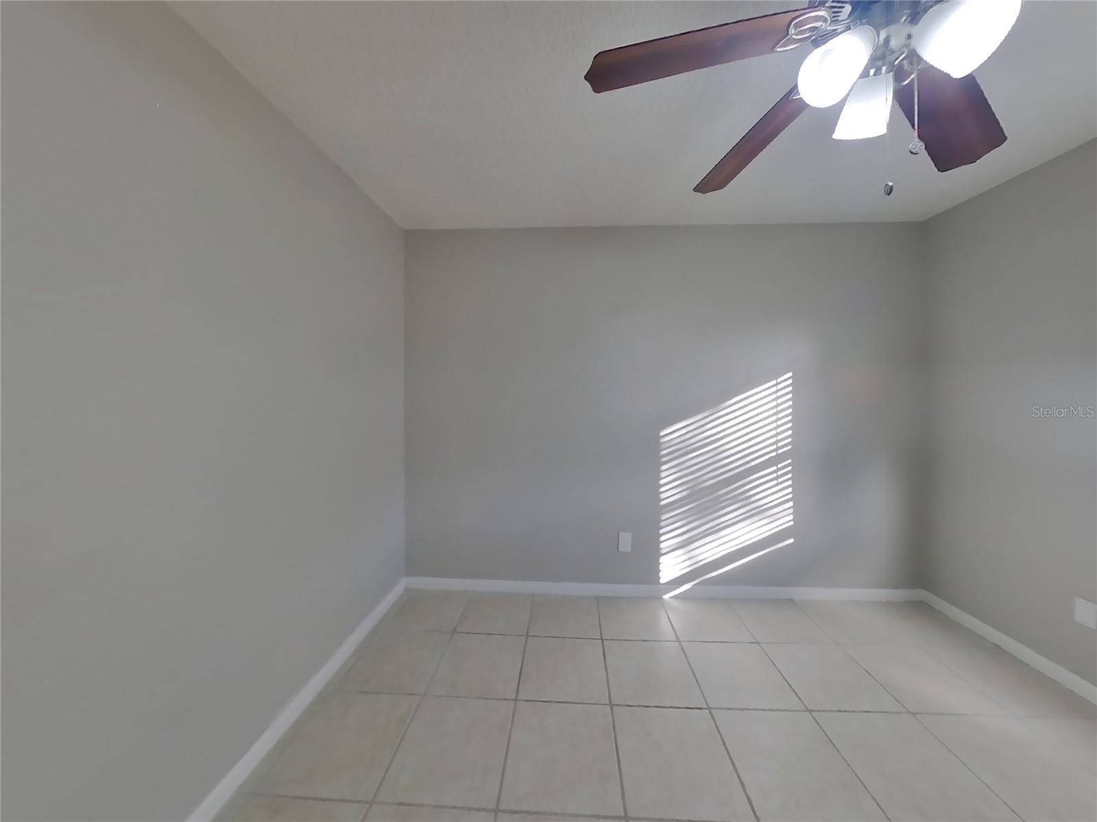 BLOOMINGDALE SEC H UNIT 2 - Residential Lease