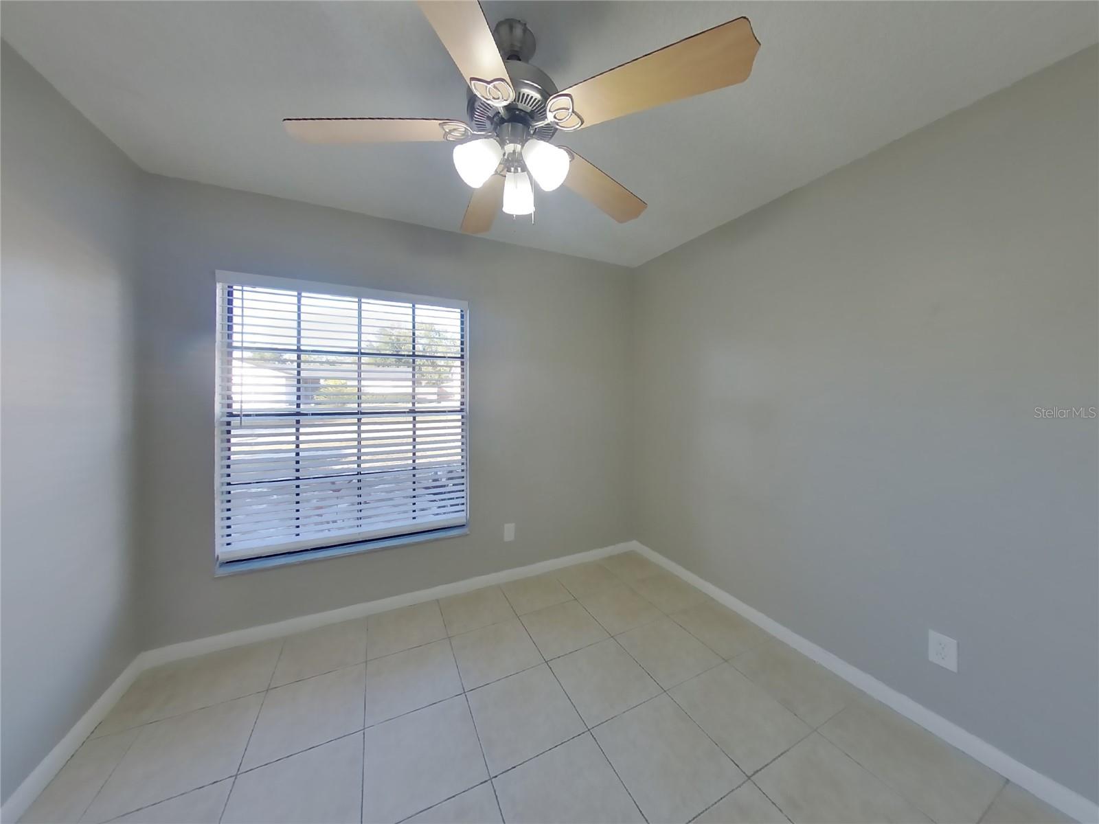 BLOOMINGDALE SEC H UNIT 2 - Residential Lease