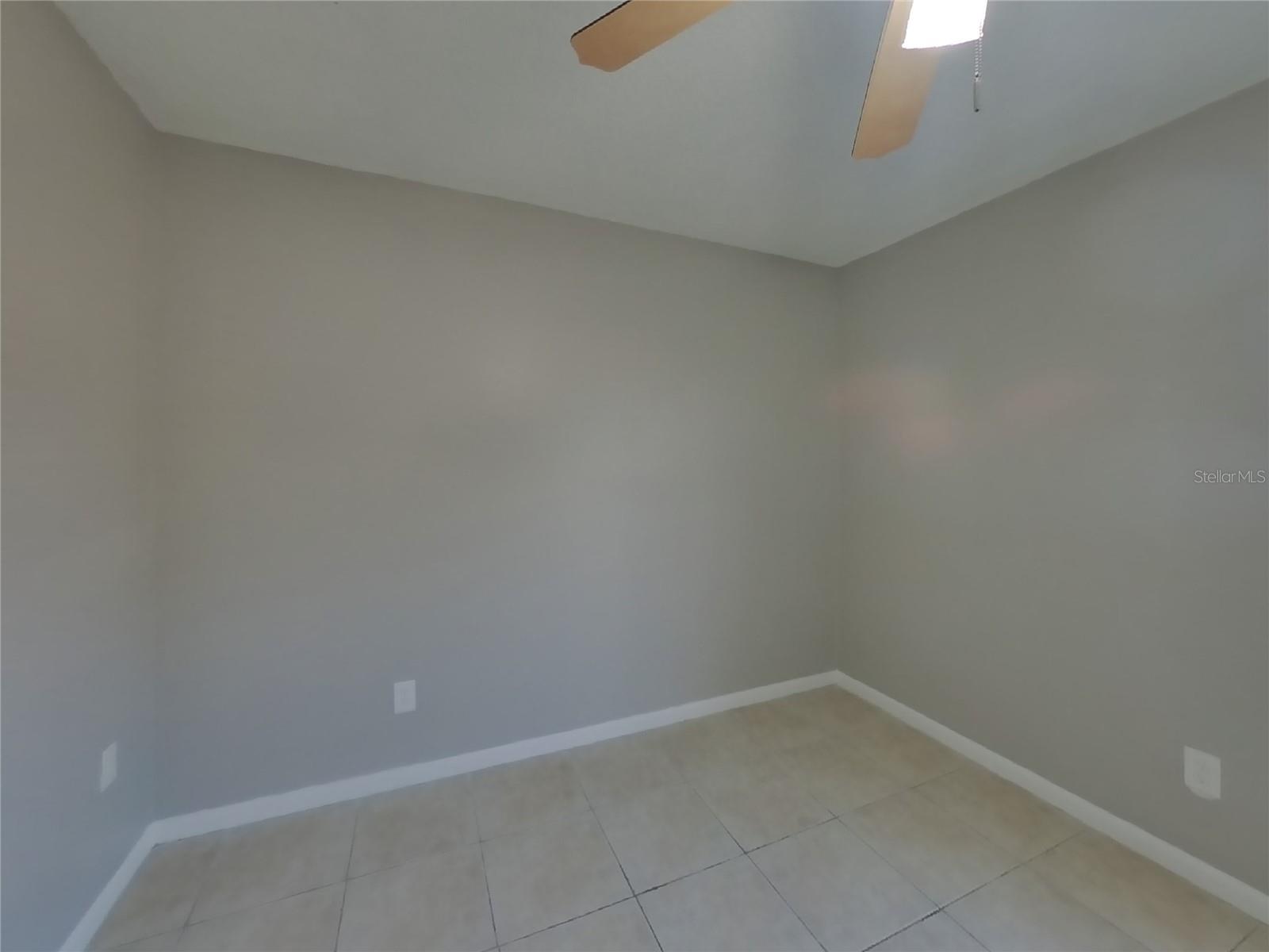 BLOOMINGDALE SEC H UNIT 2 - Residential Lease