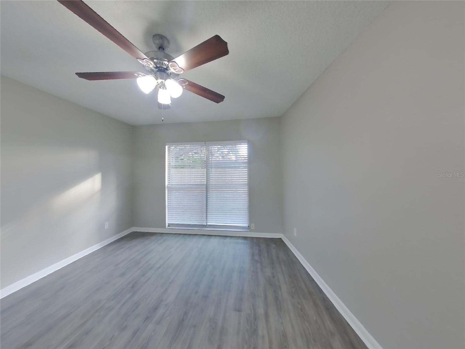 BLOOMINGDALE SEC H UNIT 2 - Residential Lease