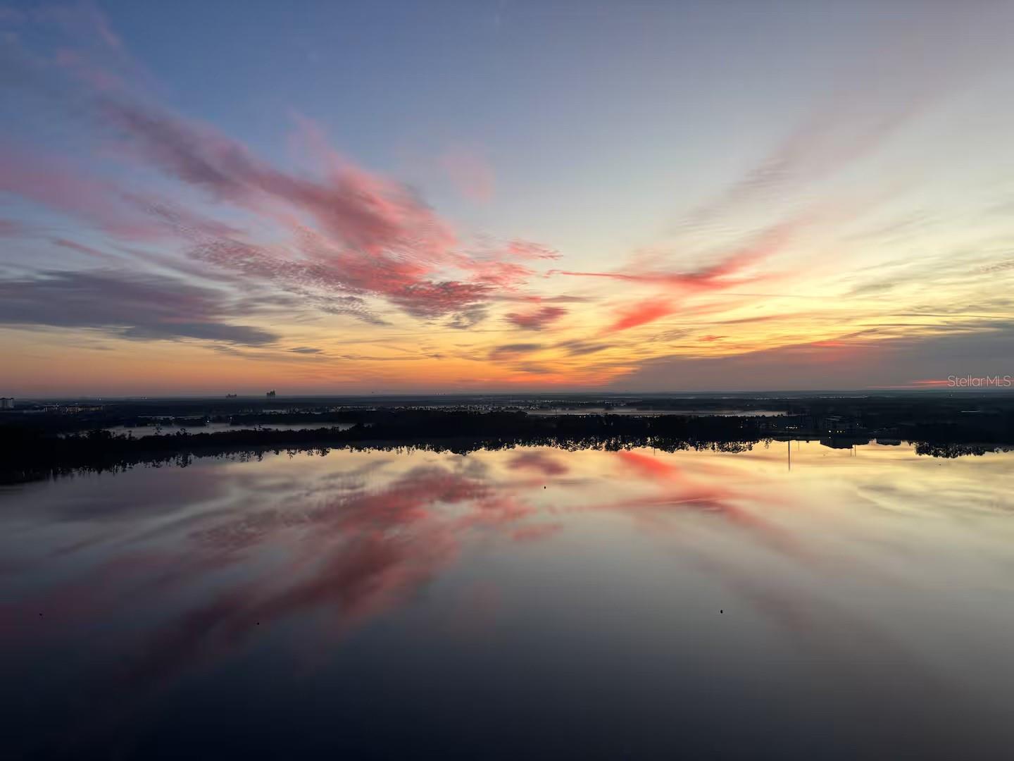 BLUE HERON BCH RESIDENCE TWR 02 CONDO - Residential