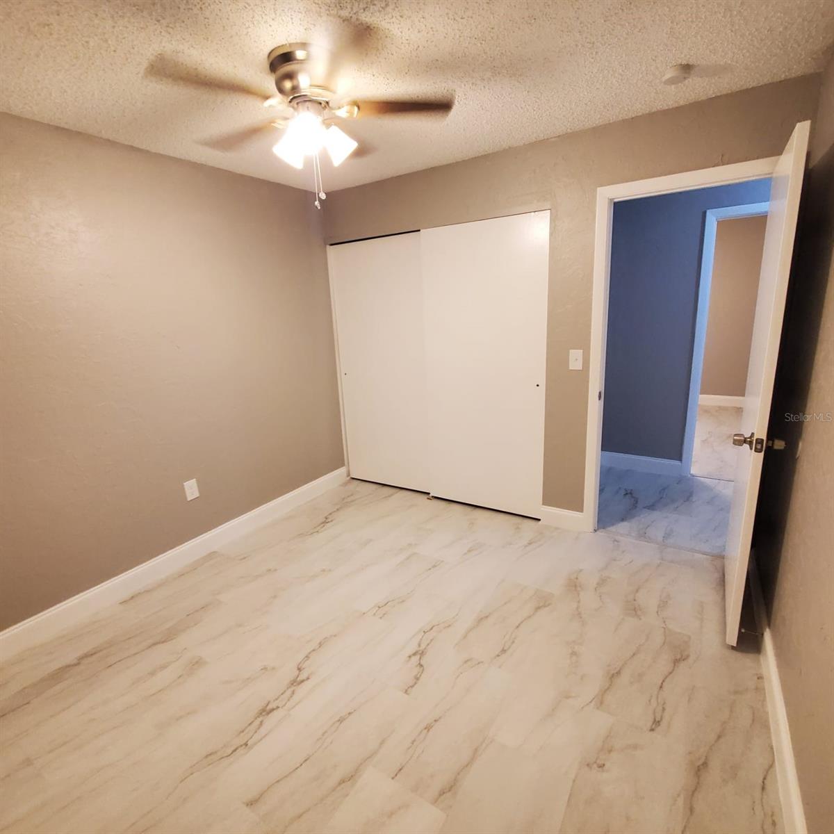 LAS PALMAS RESORT - Residential Lease