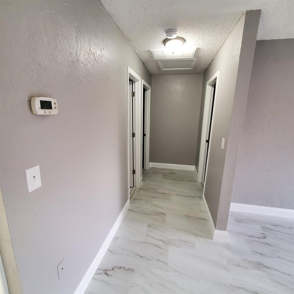 LAS PALMAS RESORT - Residential Lease