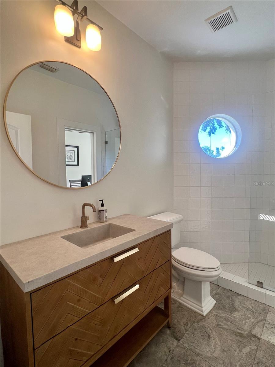 DAVIS ISLANDS PB10 PG52 TO 57 - Residential Lease