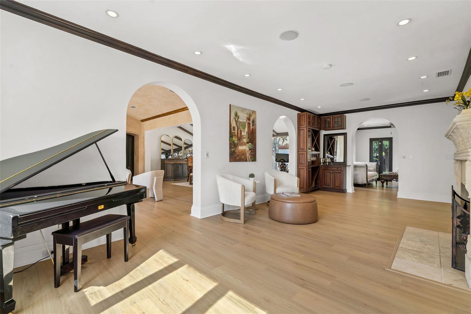 DAVIS ISLANDS PB10 PG52 TO 57 - Residential Lease