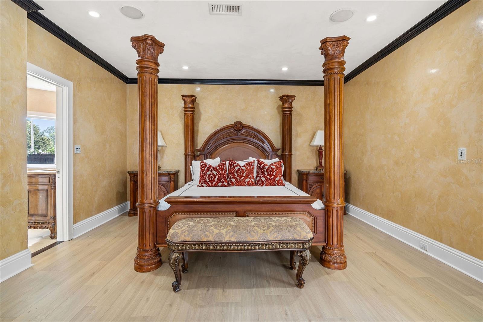 DAVIS ISLANDS PB10 PG52 TO 57 - Residential Lease