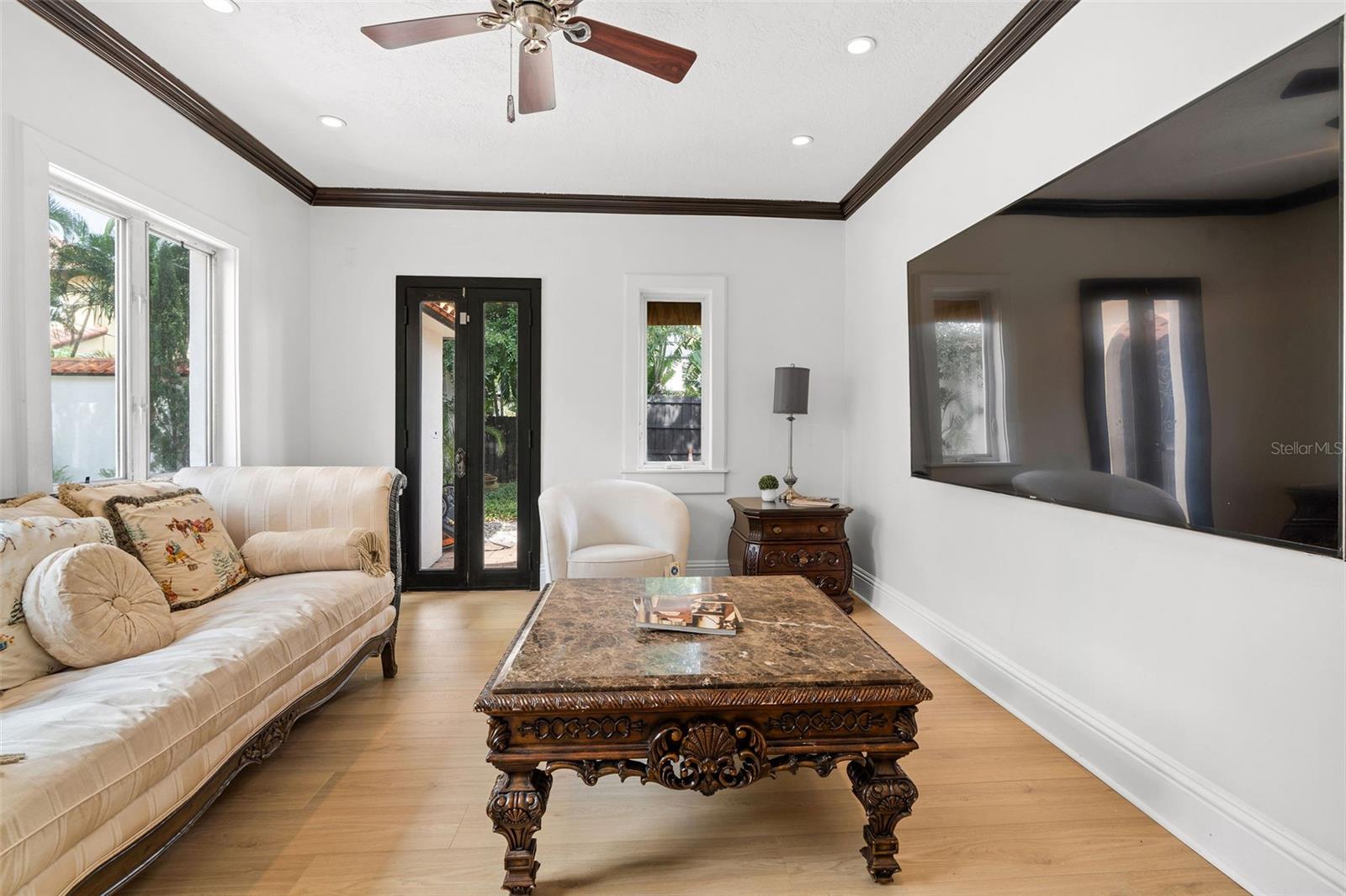 DAVIS ISLANDS PB10 PG52 TO 57 - Residential Lease