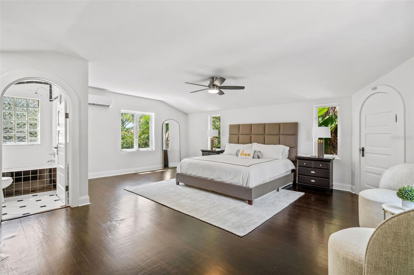 DAVIS ISLANDS PB10 PG52 TO 57 - Residential Lease