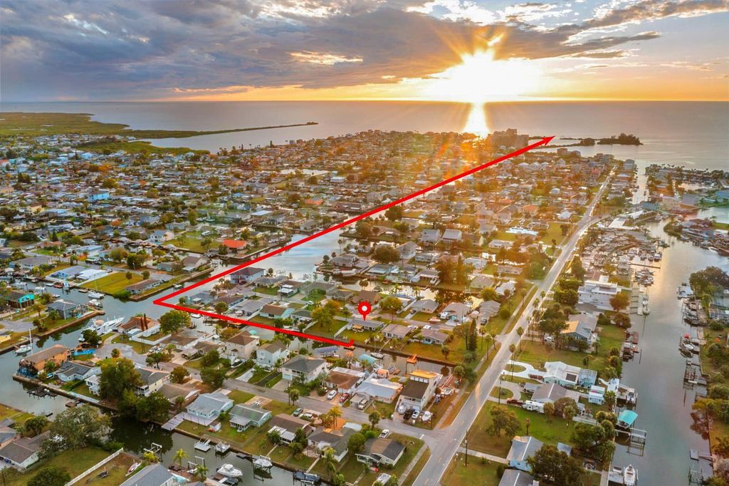 Photo of 13920 Berkowitz Avenue, Hudson, FL 34667 (MLS # TB8443059)