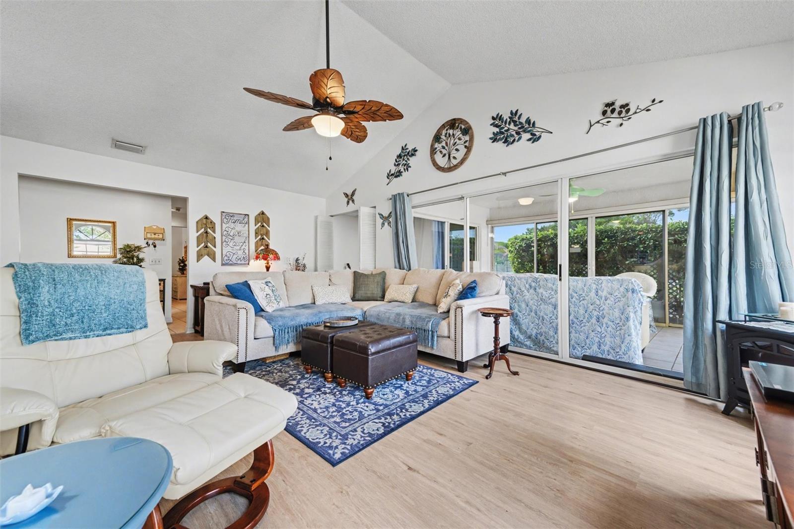 LAKEBRIDGE SOUTH PH A & B - Residential