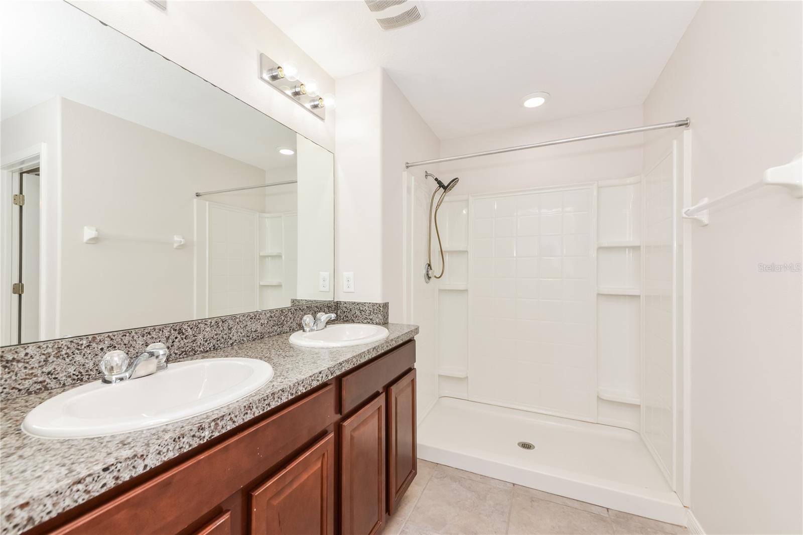 CARLTON LAKES WEST PH 1 & - Residential