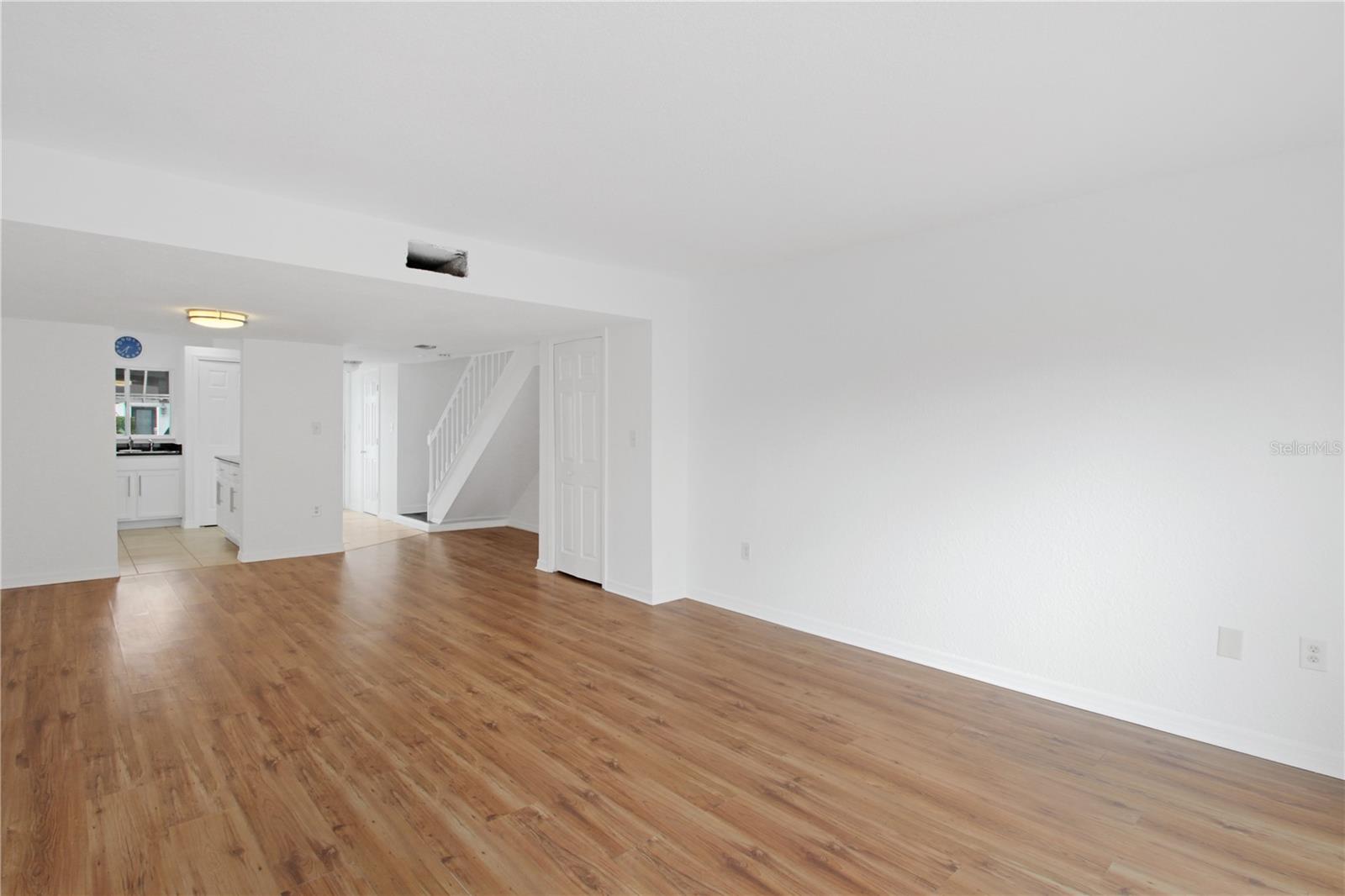 METRO/MICHIGAN PARK CONDO - Residential