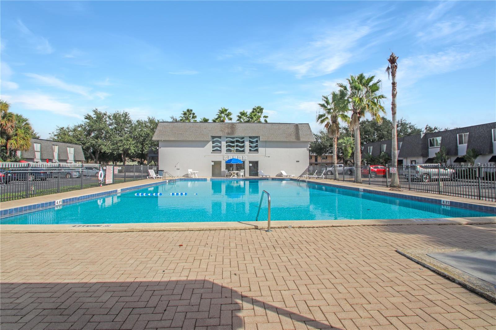 METRO/MICHIGAN PARK CONDO - Residential