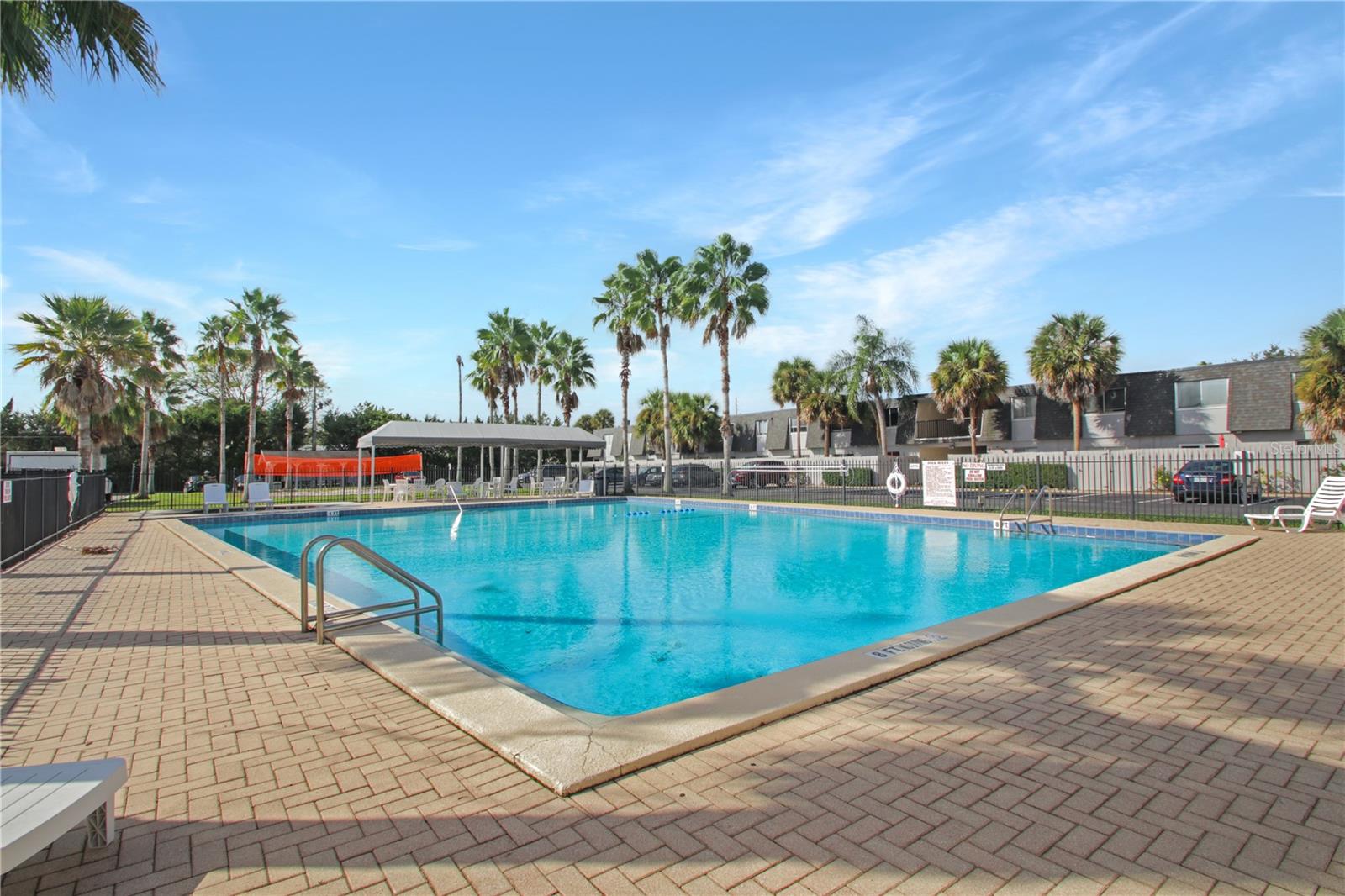METRO/MICHIGAN PARK CONDO - Residential