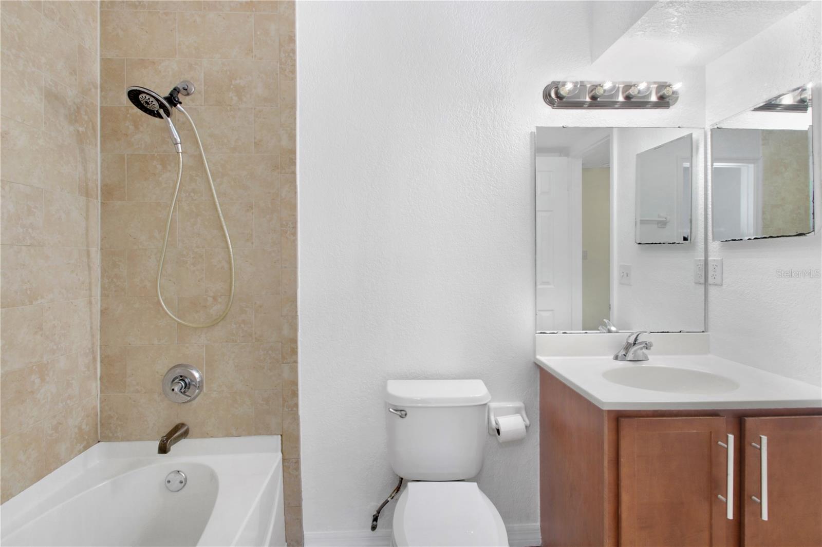 METRO/MICHIGAN PARK CONDO - Residential