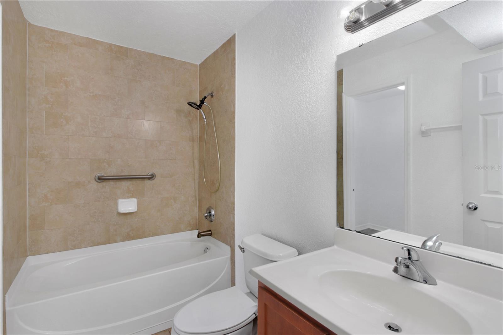 METRO/MICHIGAN PARK CONDO - Residential